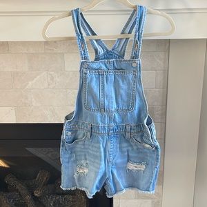 Girls overalls.